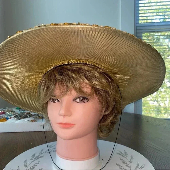 Vintage Juan Ell Fashion Hat Beautiful Gold Statement Great Condition - Picture 7 of 11